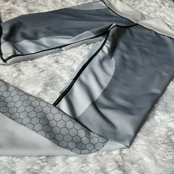 SM/MED: ACTIVEWEAR JOGGERS - Picture 5 of 8